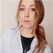 Ragazza ucraina insegna lingua russa, spagnola o inglese a Brescia e Desenzano